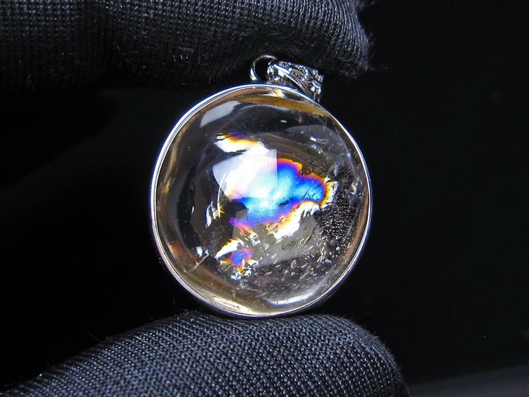 アイリスクォーツ 水晶 ペンダント 虹入り メール便可 一点物 112-14138