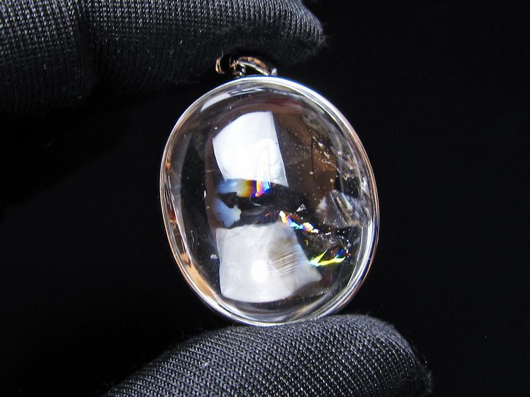 アイリスクォーツ 水晶 ペンダント 虹入り メール便可 一点物 112-14146