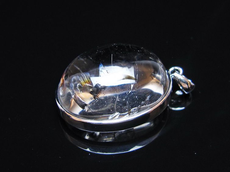 アイリスクォーツ 水晶 ペンダント 虹入り メール便可 一点物 112-14146