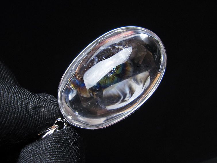 アイリスクォーツ 水晶 ペンダント 虹入り メール便可 一点物 112-14147