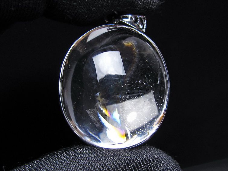 アイリスクォーツ 水晶 ペンダント 虹入り メール便可 一点物 112-14150