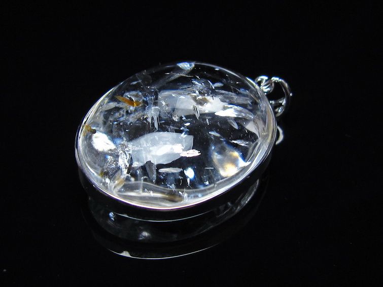 アイリスクォーツ 水晶 ペンダント 虹入り メール便可 一点物 112-14155