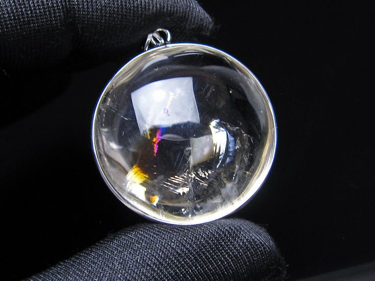 アイリスクォーツ 水晶 ペンダント 虹入り メール便可 一点物 112-14158
