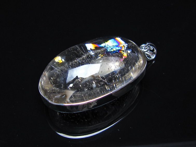 アイリスクォーツ 水晶 ペンダント 虹入り メール便可 一点物 112-14159