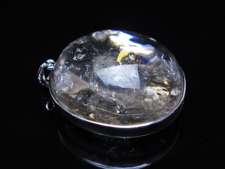 アイリスクォーツ 水晶 ペンダント 虹入り  一点物 112-14168