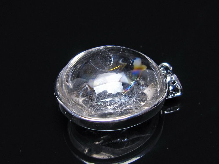 アイリスクォーツ 水晶 ペンダント 虹入り  一点物 112-14175
