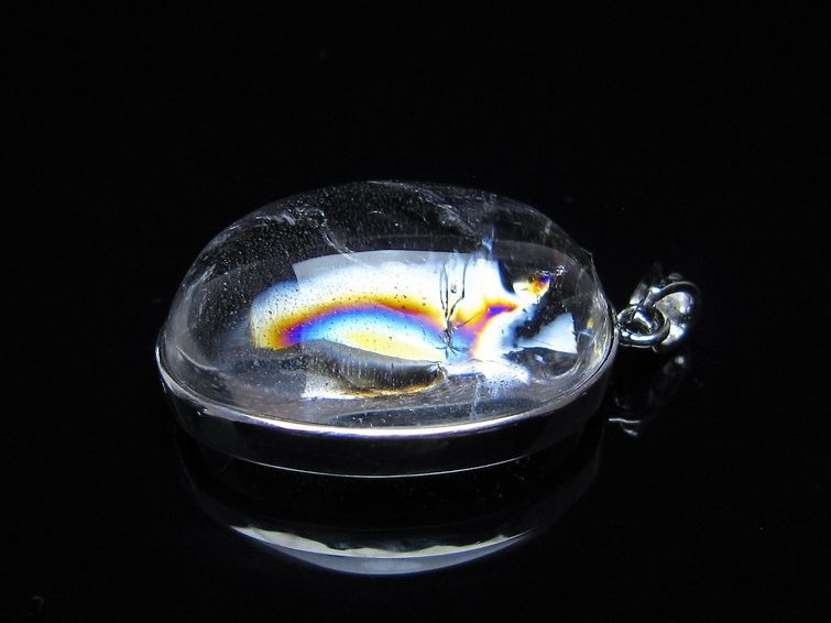 アイリスクォーツ 水晶 ペンダント 虹入り  一点物 112-14178