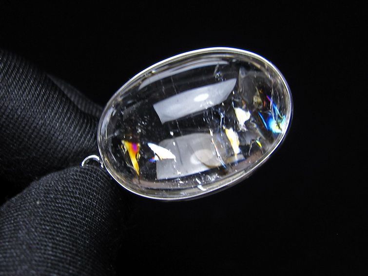 アイリスクォーツ 水晶 ペンダント 虹入り  一点物 112-14182