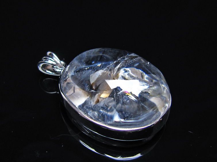アイリスクォーツ 水晶 ペンダント 虹入り  一点物 112-14185