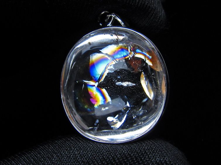 アイリスクォーツ 水晶 ペンダント 虹入り  一点物 112-14189