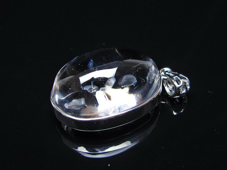 アイリスクォーツ 水晶 ペンダント 虹入り  一点物 112-14190