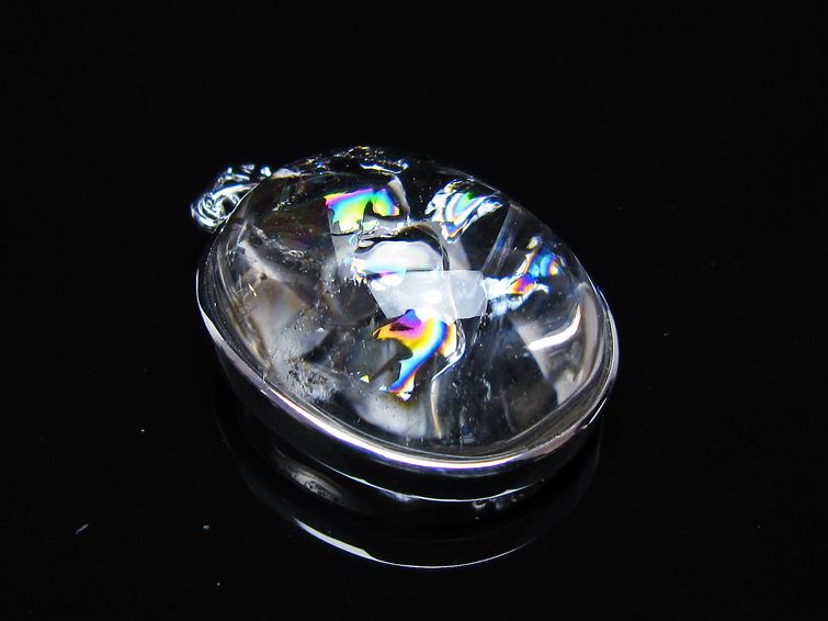 アイリスクォーツ 水晶 ペンダント 虹入り  一点物 112-14198