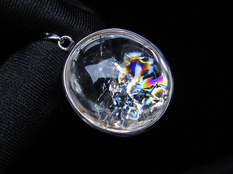 アイリスクォーツ 水晶 ペンダント 虹入り  一点物 112-14199