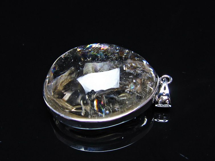 アイリスクォーツ 水晶 ペンダント 虹入り  一点物 112-14205