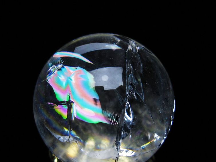 アイリスクォーツ 水晶 丸玉 虹入り 28mm 水晶玉 置物 スフィア 141-6934