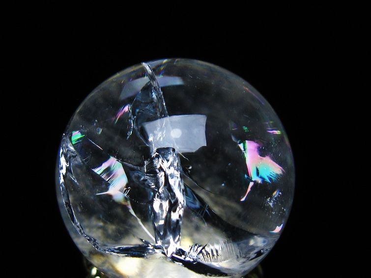 アイリスクォーツ 水晶 丸玉 虹入り 28mm 水晶玉 置物 スフィア 141-6934