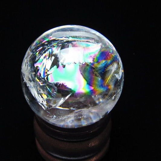 アイリスクォーツ 水晶玉 虹入り 27mm 水晶 丸玉 スフィア 置物 原石 一点物 141-8609