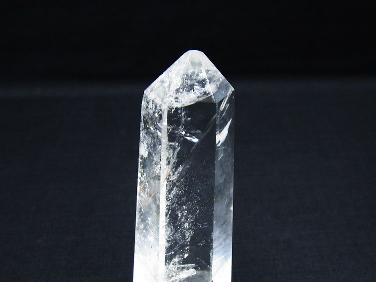 水晶 六角柱 ポイント 置物 一点物 142-10067