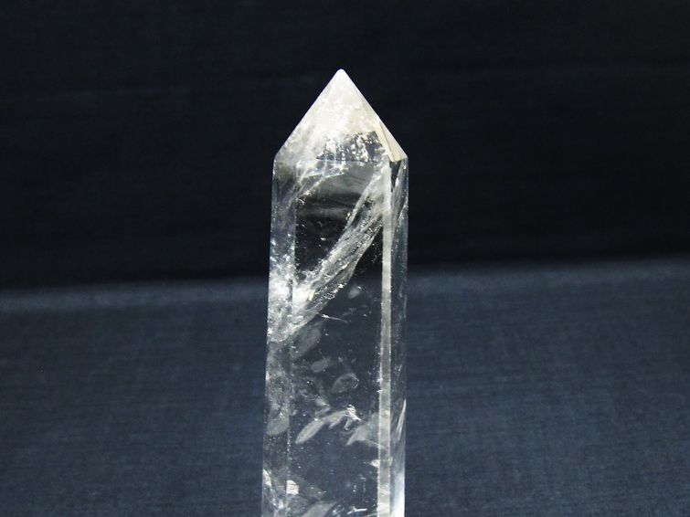 水晶 六角柱 ポイント 置物 一点物 142-10131