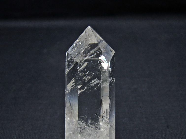水晶 六角柱 ポイント 置物 一点物 142-11013