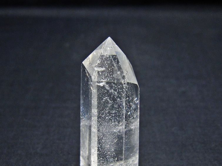 水晶 六角柱 ポイント 置物 一点物 142-11060