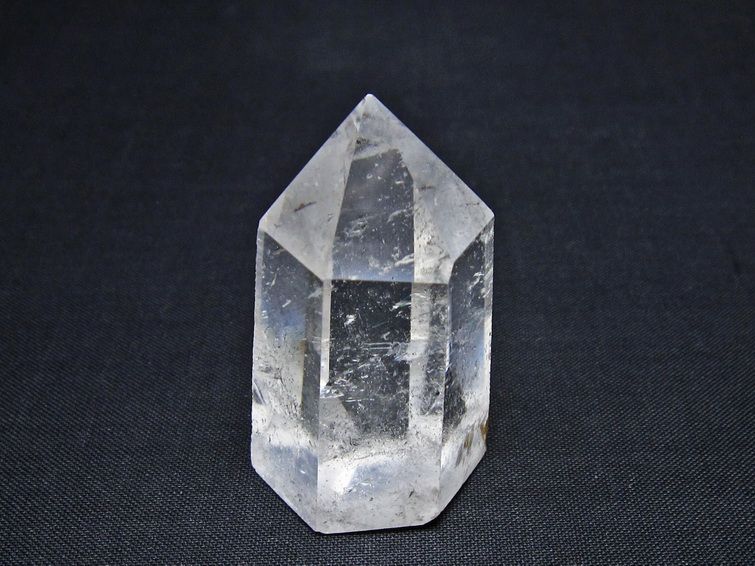 水晶 六角柱 ポイント 置物 一点物 142-11085