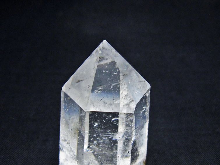 水晶 六角柱 ポイント 置物 一点物 142-11085