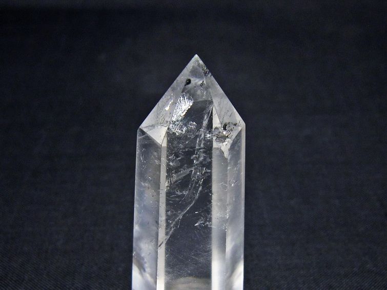 水晶 六角柱 虹入り ポイント 置物 一点物 142-11089