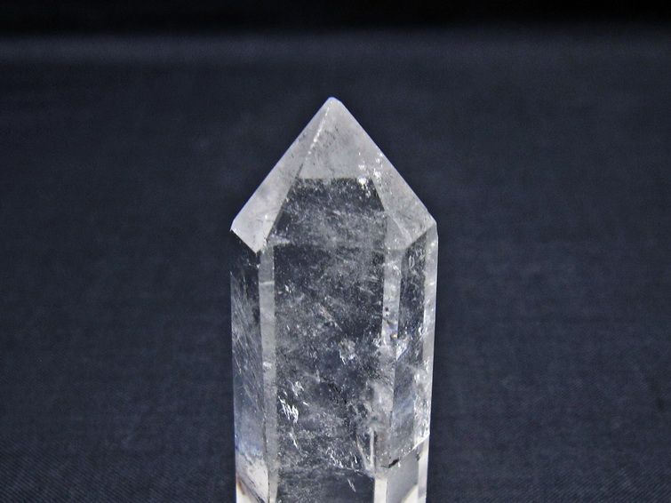 水晶 六角柱 ポイント 置物 一点物 142-11102