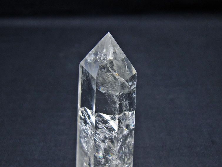 水晶 六角柱 ポイント 置物 一点物 142-11116