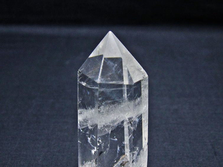 水晶 六角柱 ポイント 置物 一点物 142-11117