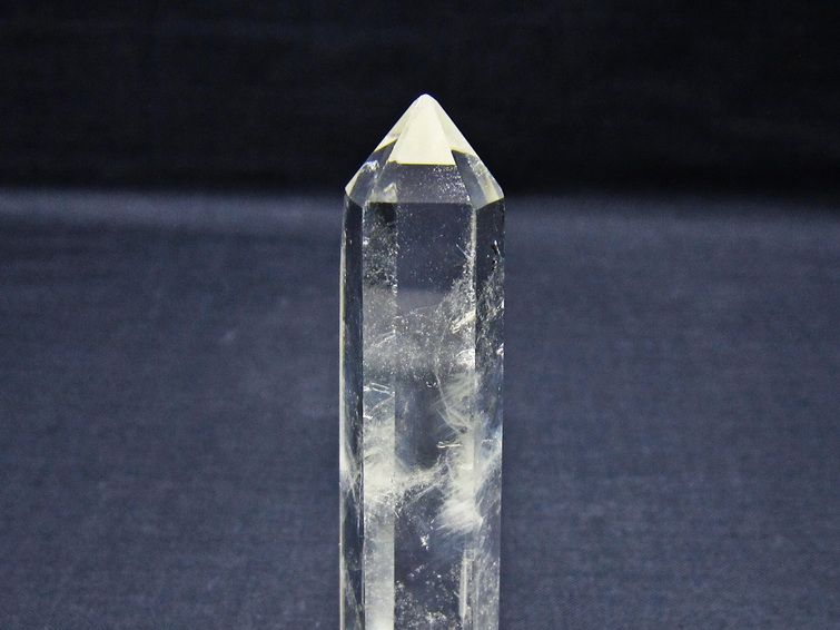 水晶 六角柱 ポイント 置物 一点物 142-11135