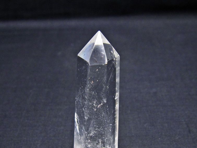 水晶 六角柱 ポイント 置物 一点物 142-11141