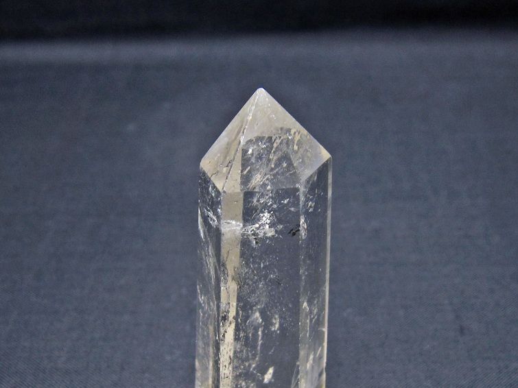 水晶 六角柱 ポイント 置物 一点物 142-11151