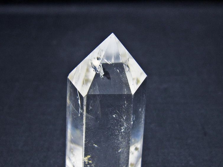 水晶 六角柱 ポイント 置物 一点物 142-11162