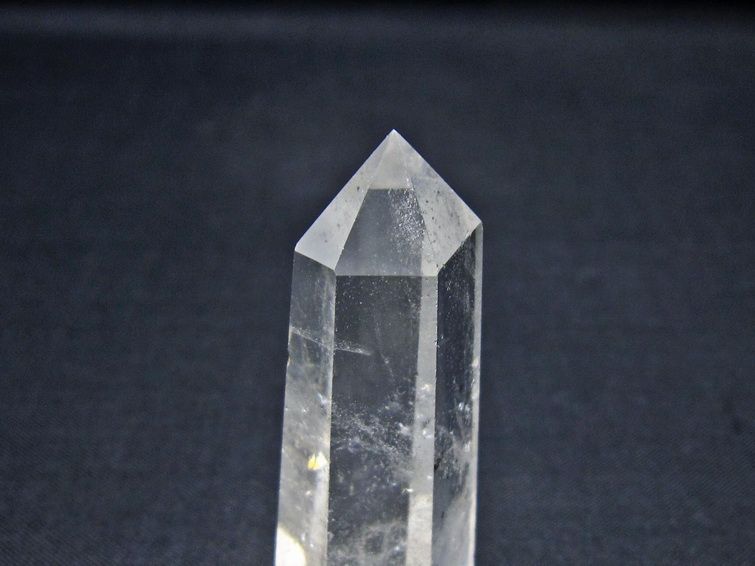 水晶 六角柱 ポイント 置物 一点物 142-11176