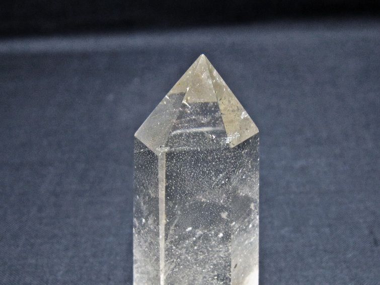 水晶 六角柱 ポイント 置物 一点物 142-11178