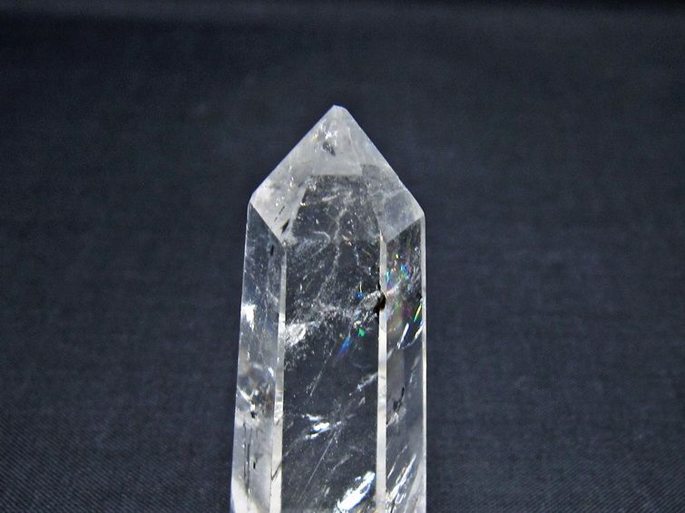 水晶 六角柱 虹入り ポイント 置物 一点物 142-11184