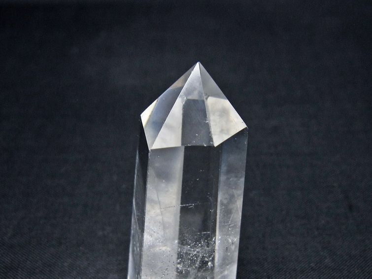 水晶 六角柱 ポイント 置物 一点物 142-11193