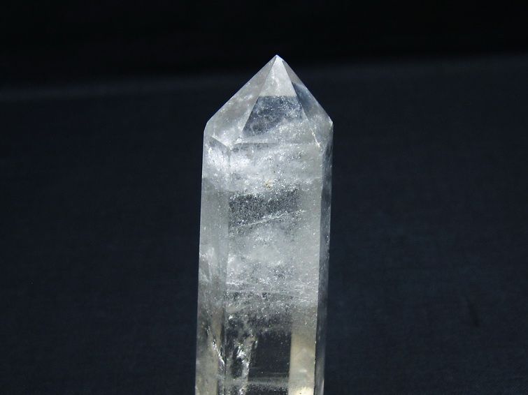水晶 六角柱 ポイント 置物 一点物 142-9926