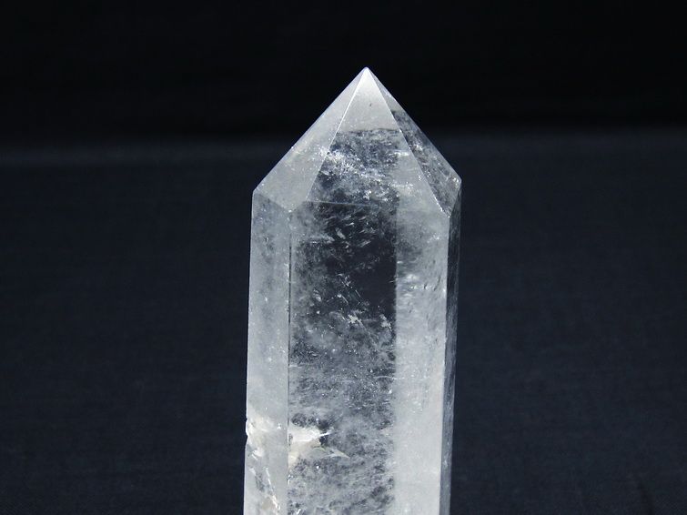 水晶 六角柱 ポイント 置物 一点物 142-9929