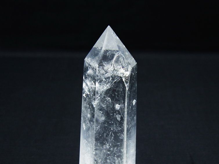 水晶 六角柱 ポイント 置物 一点物 142-9953
