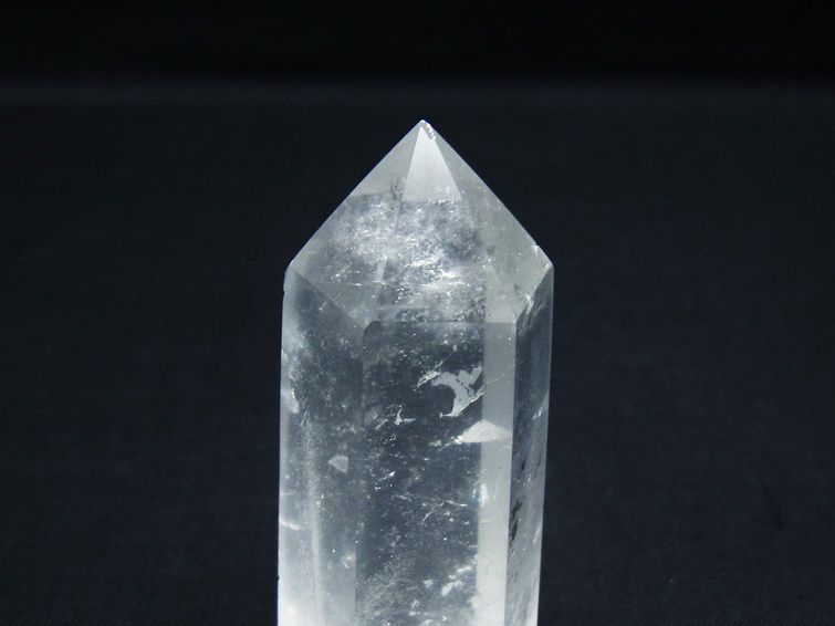 水晶 六角柱 ポイント 置物 一点物 142-9984