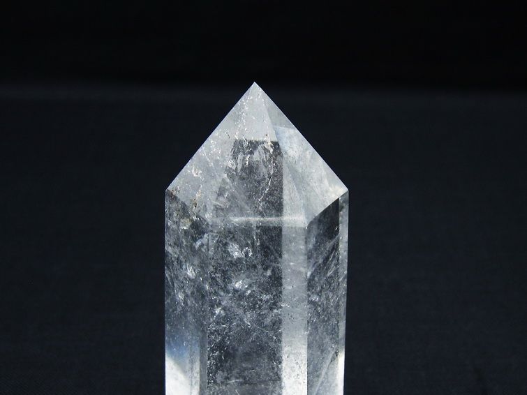 水晶 六角柱 ポイント 置物 一点物 142-9985