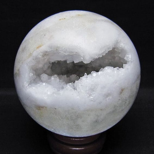 1.1Kg 水晶 ジオード 丸玉 110mm 笑口 置物 原石 一点物 151-10579