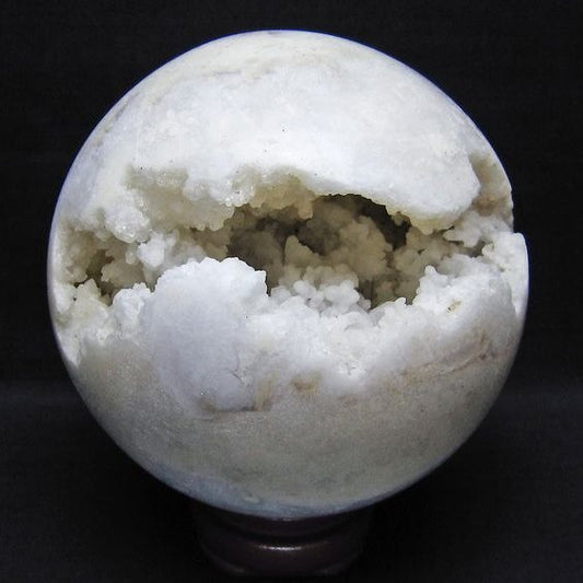 1.9Kg 水晶 ジオード 丸玉 130mm 笑口 置物 原石 一点物 151-10602