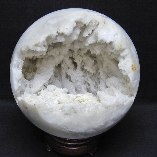 1.8Kg 水晶 ジオード 丸玉 150mm 笑口 置物 原石 一点物 151-10609