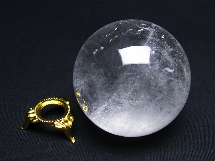水晶玉 水晶 丸玉 スフィア 67mm 一点物 151-7140