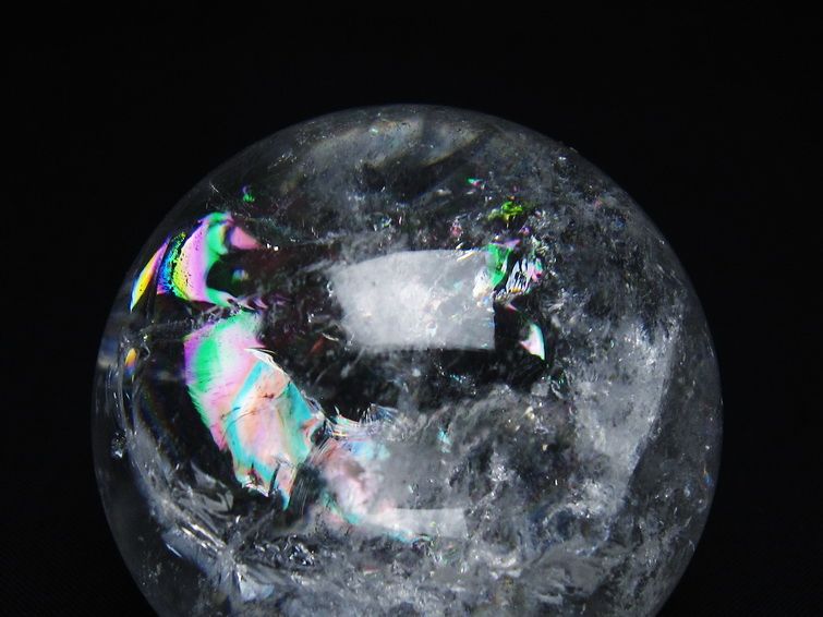 水晶 丸玉 虹入り 56mm スフィア 置物 水晶玉 一点物 151-8789