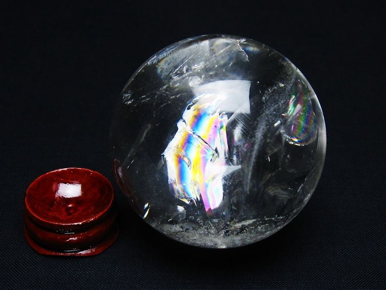 水晶 丸玉 虹入り 54mm スフィア 置物 水晶玉 一点物 151-8839
